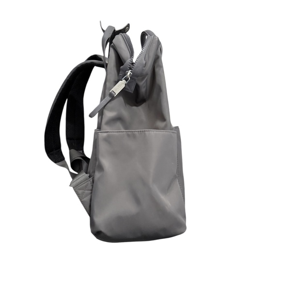 Baggallini Smoke Gray Soho Backpack Laptop Tote Carry On RFID Luggage Sleeve - Picture 6 of 13